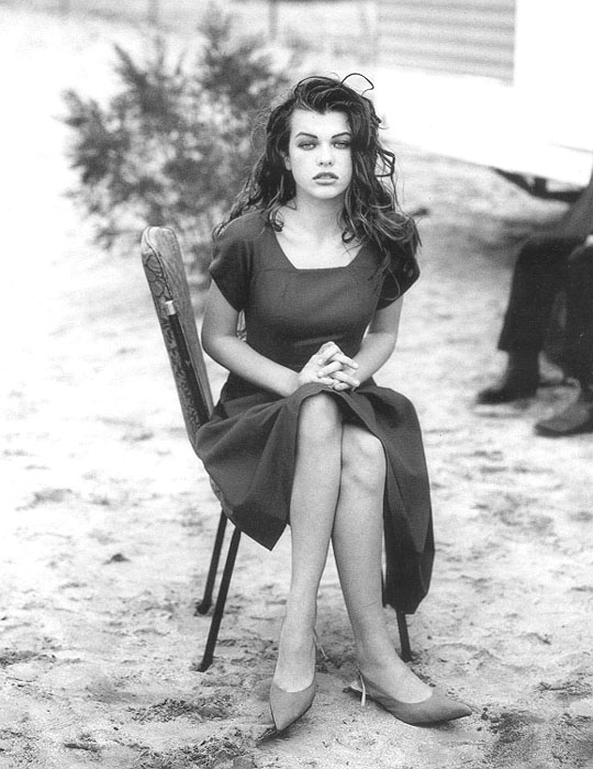 milla jovovich young