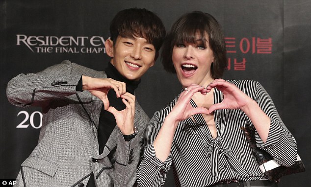 Lee Joon Gi and Milla Jovovich Promote Their Movie Resident Evil: The Final  Chapter in South Korea